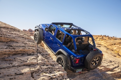 2020 Jeep Wrangler, 2020 Jeep Renegade exude off-road attitude