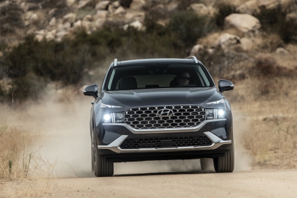 2023 Hyundai Santa Fe holds up strong against top midsize SUVs