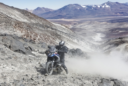 BMW Motorrad and Metzeler climb the world's highest active volcano