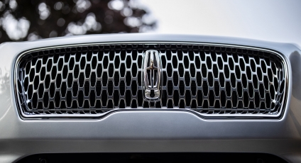 2022 Lincoln Nautilus is a classy, powerful, comfortable luxury SUV