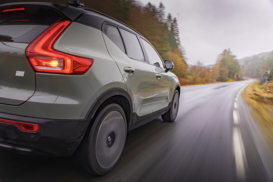 2026 Volvo XC40 is a classy little SUV with a smooth ride