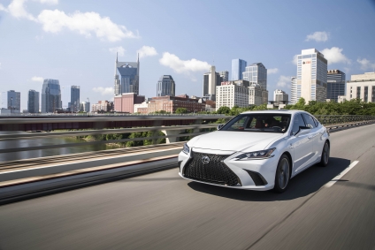 Lexus ES 350 F Sport is a powerful, elegant luxury sedan